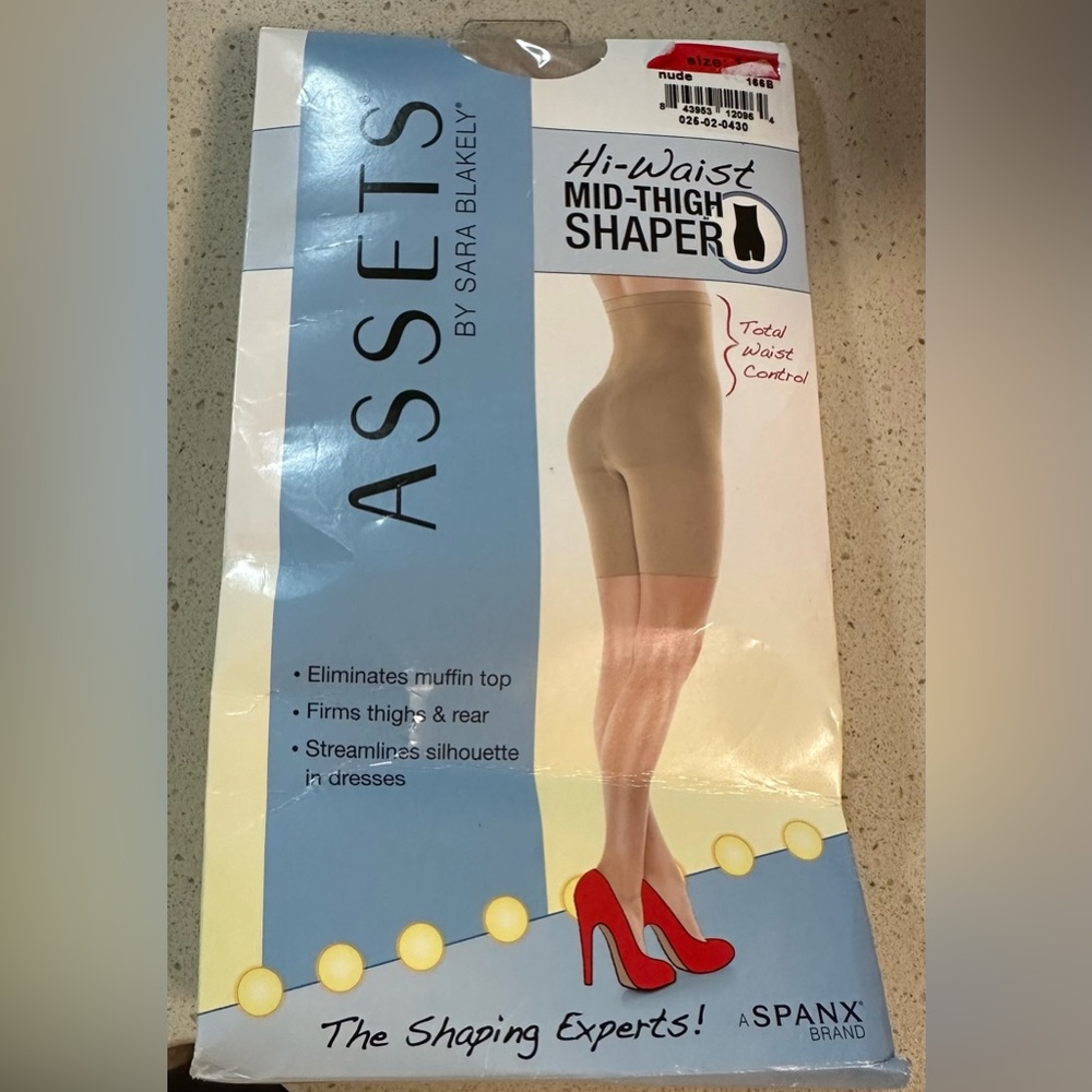 Assets By Sara Blakely Spanx SIZE 1 Mid-Thigh Shaper Nude NWT